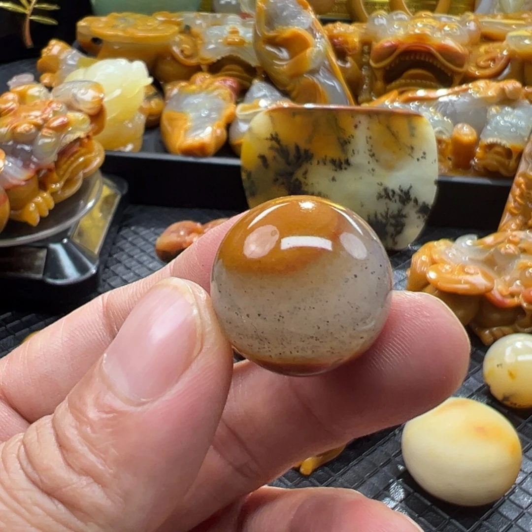 *****石英质玉未镶嵌颈饰