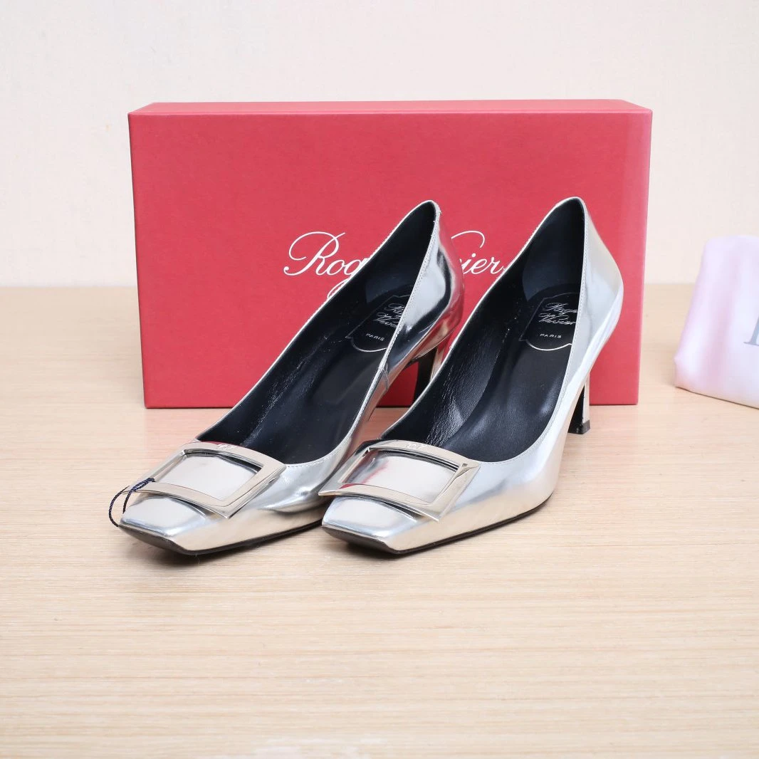 95新 Roger Vivier/罗杰·维威耶 【lu】 高跟鞋38.5码P225172680