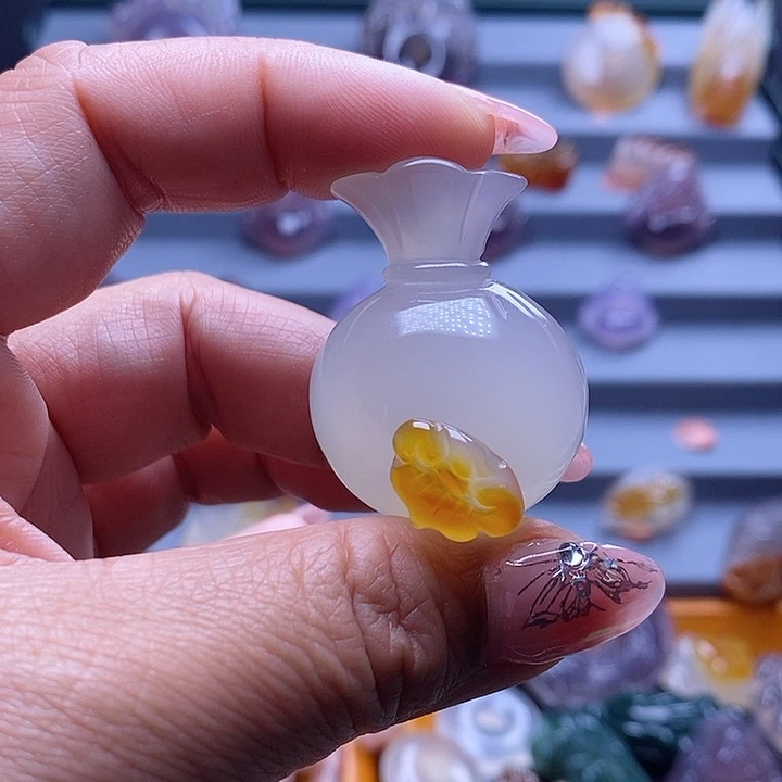 玛瑙/玉髓颈饰未镶嵌