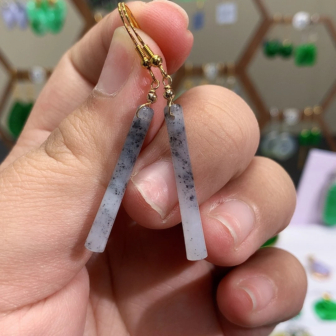 未镶嵌翡翠耳饰天然翡翠耳饰