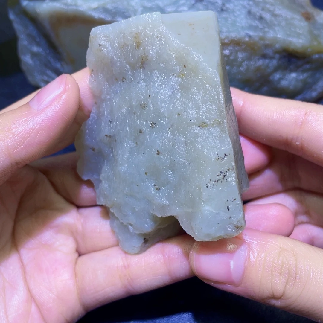 和田玉未镶嵌珠宝半成品