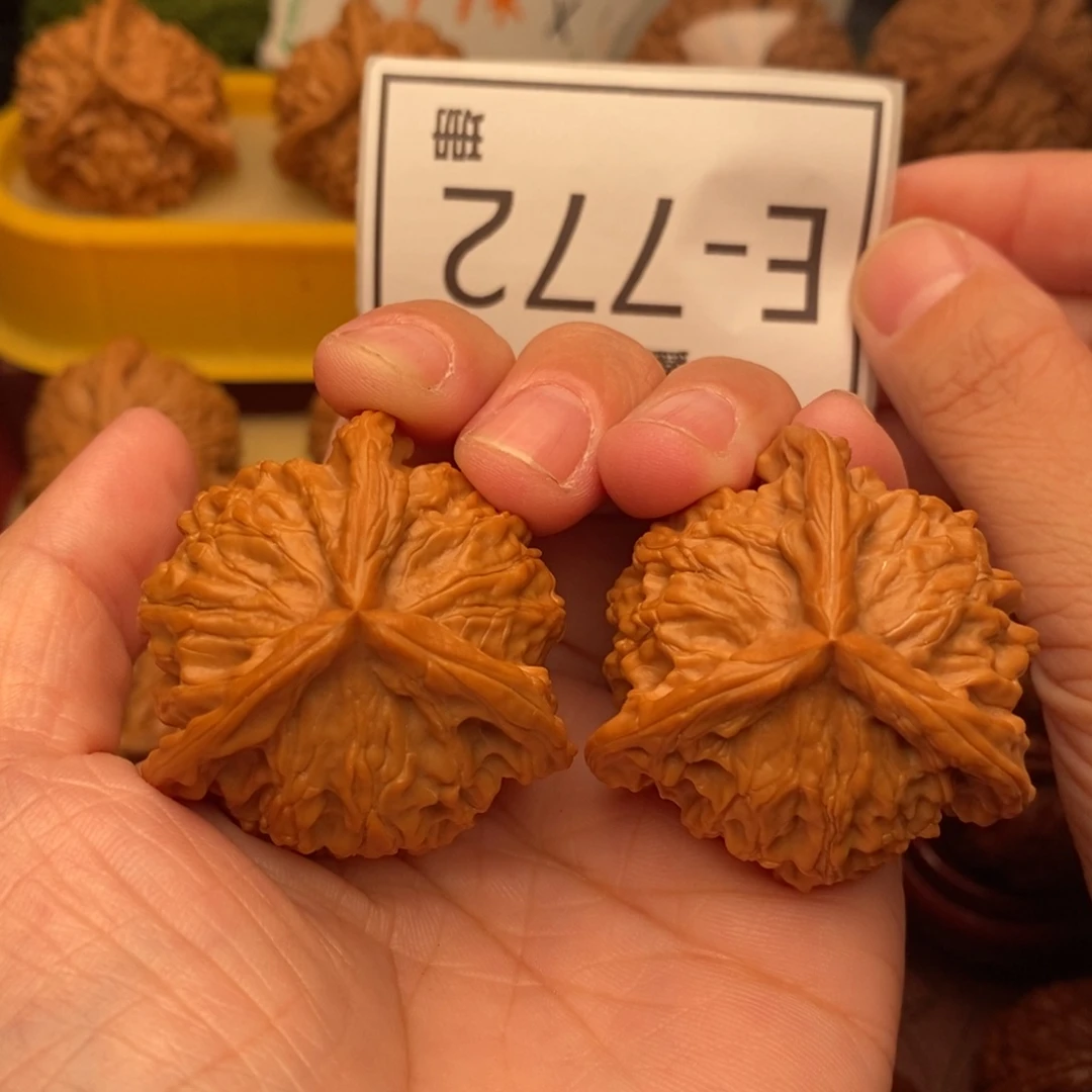 ****晴把件文玩核桃盘山奔39