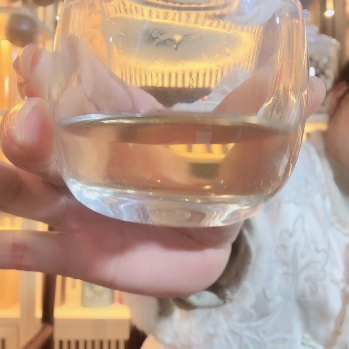 罐别**华2007年铁饼牡丹350g一饼