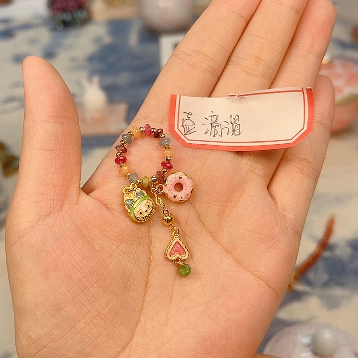 瓷片The first thing