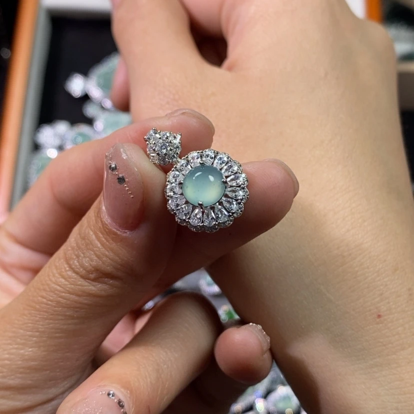 【闪购商品】翡翠颈饰未镶嵌天然