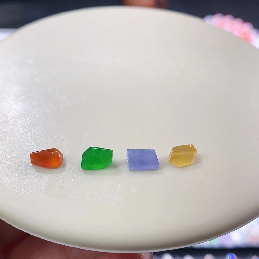 颈饰未镶嵌翡翠一手切割面随行