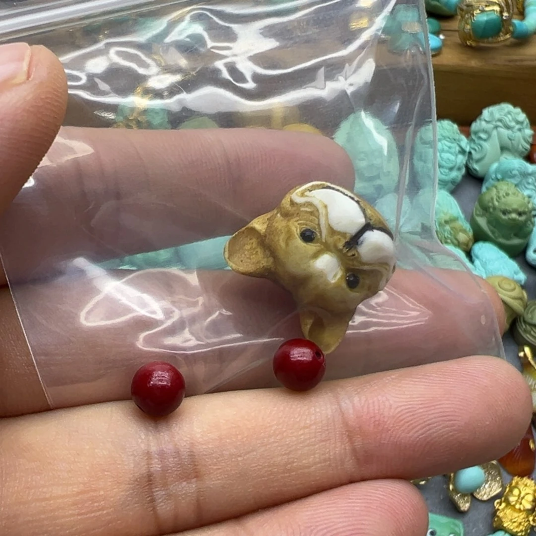 南红玛瑙颈饰未镶嵌光*