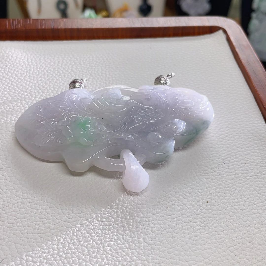 翡翠未镶嵌颈饰翡翠种水凤锁