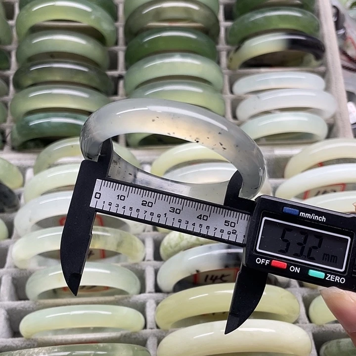 未镶嵌蛇纹石玉手镯149