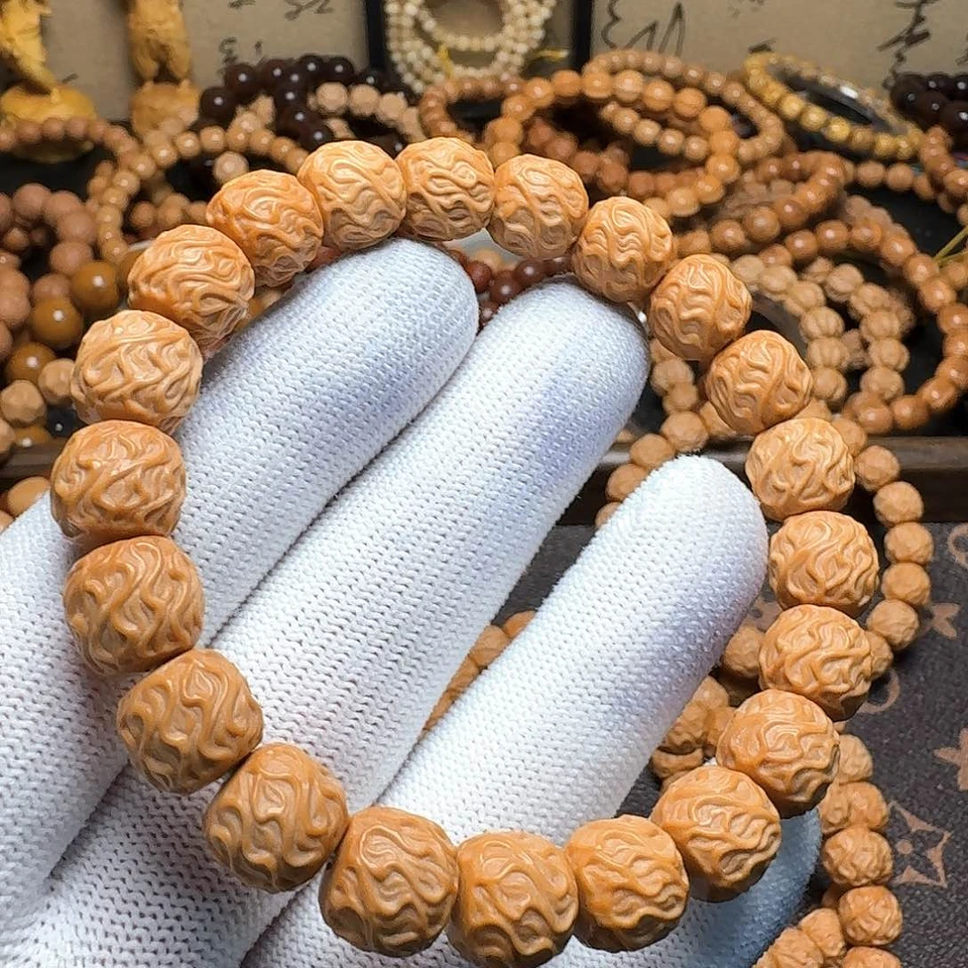 猴头核桃吊坠虎须龙纹全品