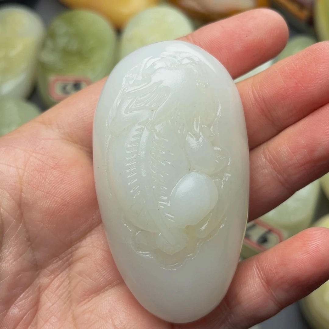 石材方解石手把件貔貅