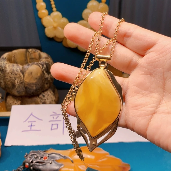 琥珀颈饰未镶嵌波兰设计款琥珀蜜蜡