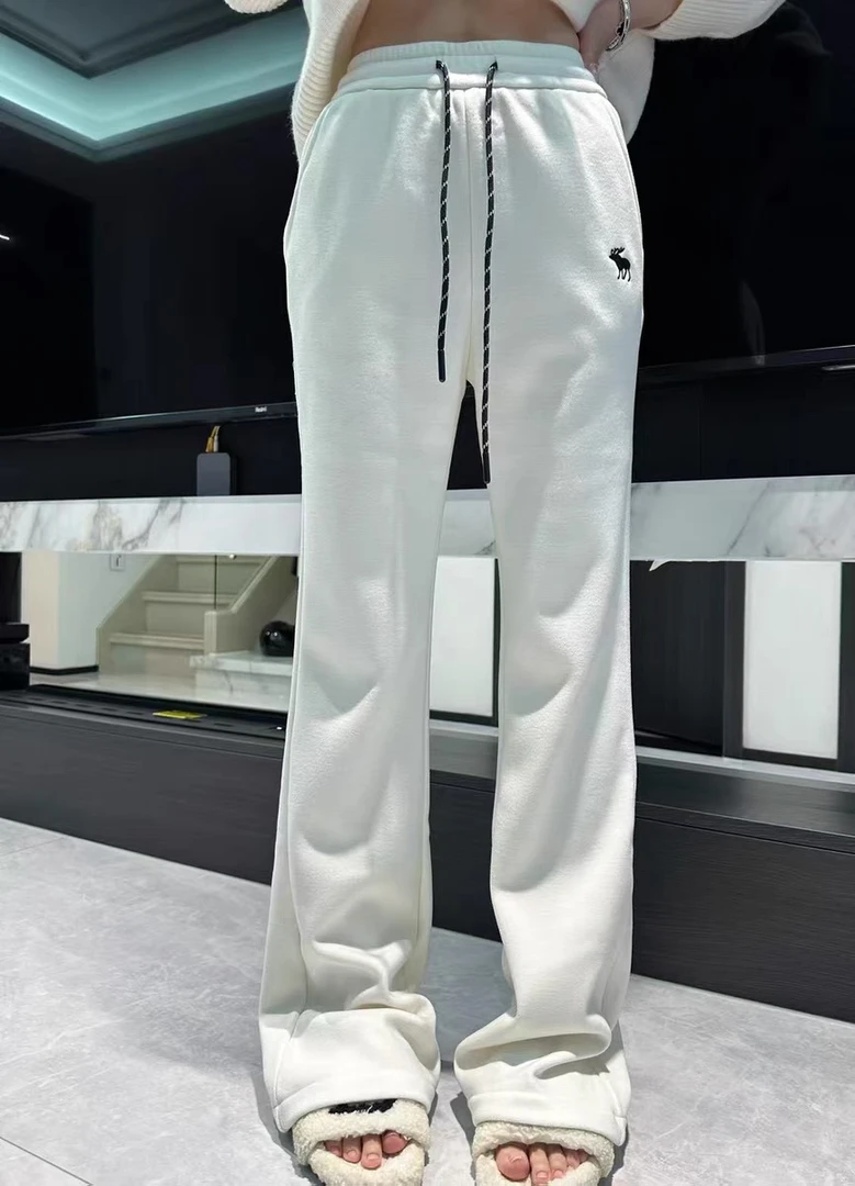 2024冬季新款喇叭裤韩版系带松紧腰刺绣显瘦羊绒加绒休闲裤高街