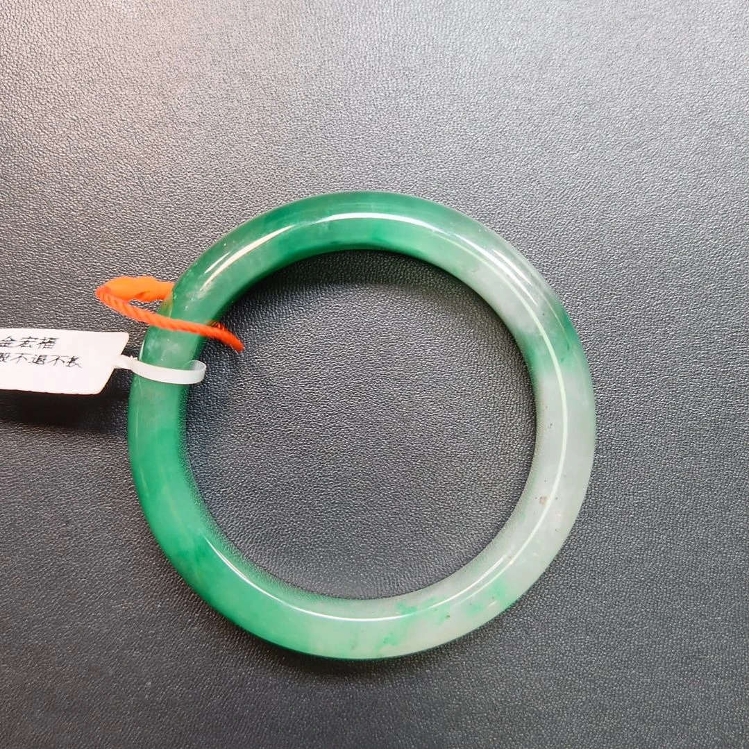 石英质玉（非洲翠）未镶嵌手镯非洲翠手镯