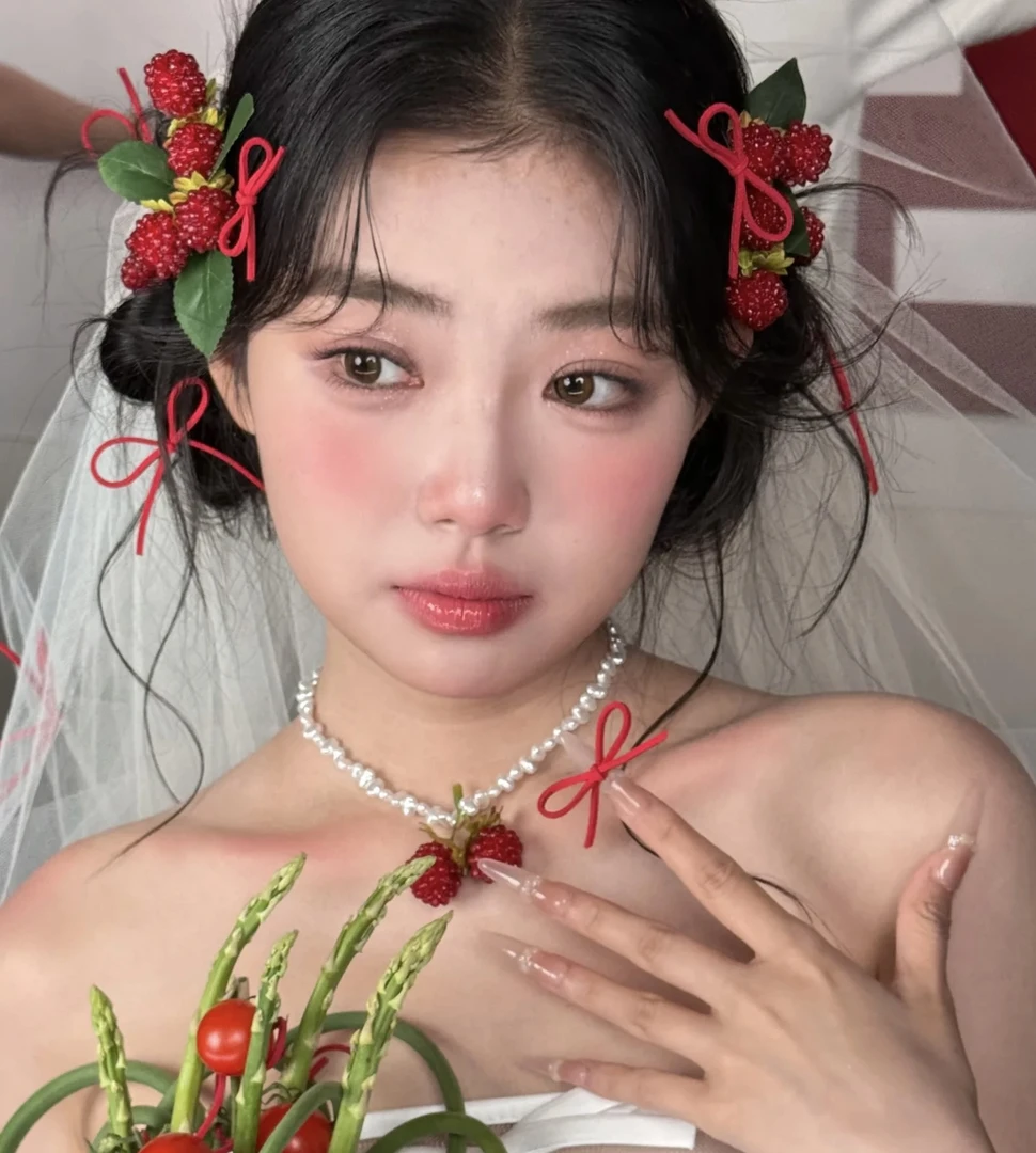 时间美学妆造新中式仿真红果网红晨袍新娘万圣节敬酒服头饰发夹