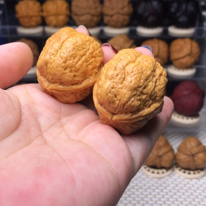 文玩核桃把件48平头蟾37尺