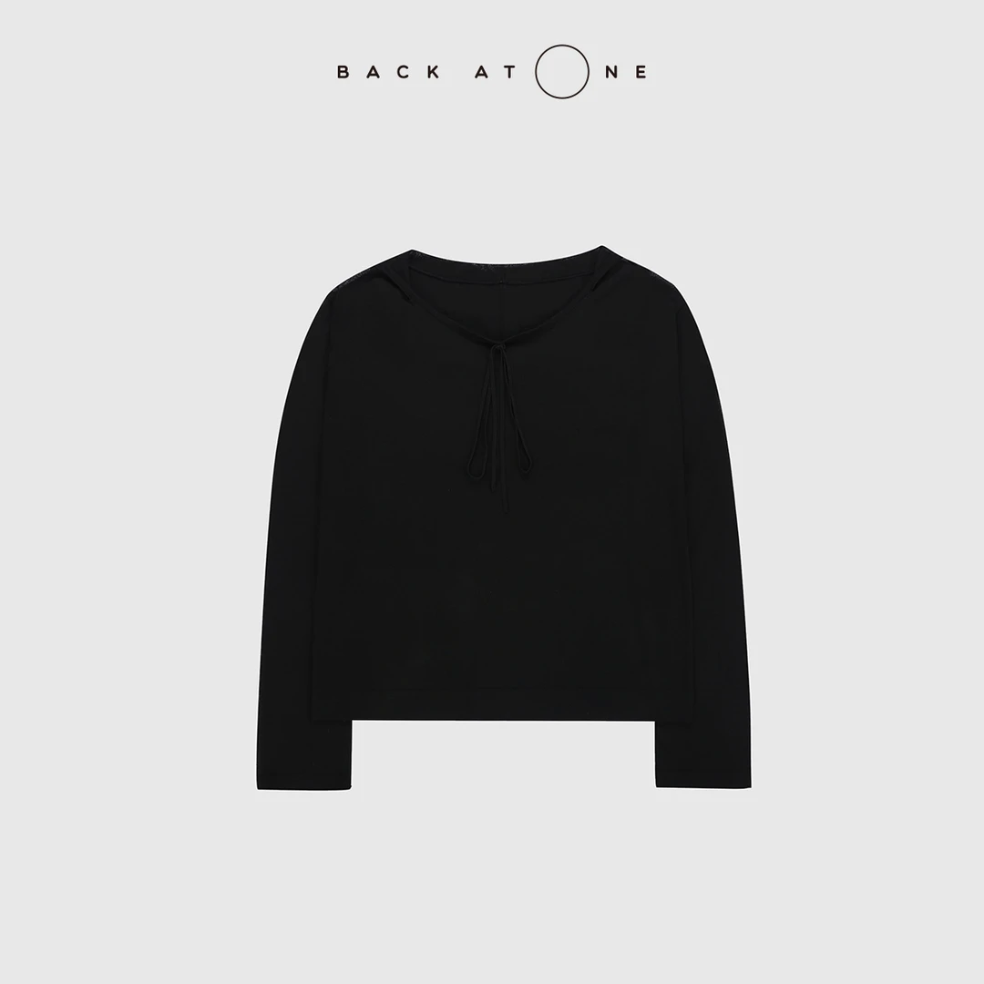 BackAtOne “冷静释放”亲肤透气黑色抽绳连帽针织衫 BFS-1AB384H-K