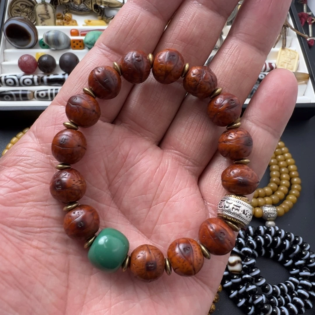 泥塑藏区凤眼菩提手串