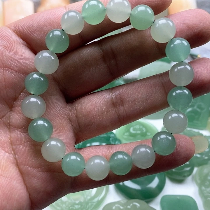 东陵石未镶嵌颈饰