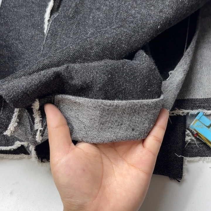 混纺黑灰色无弹牛仔2米