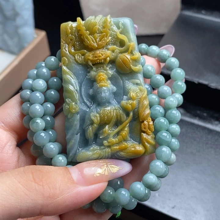 丈***河定制翡翠未镶嵌大势至