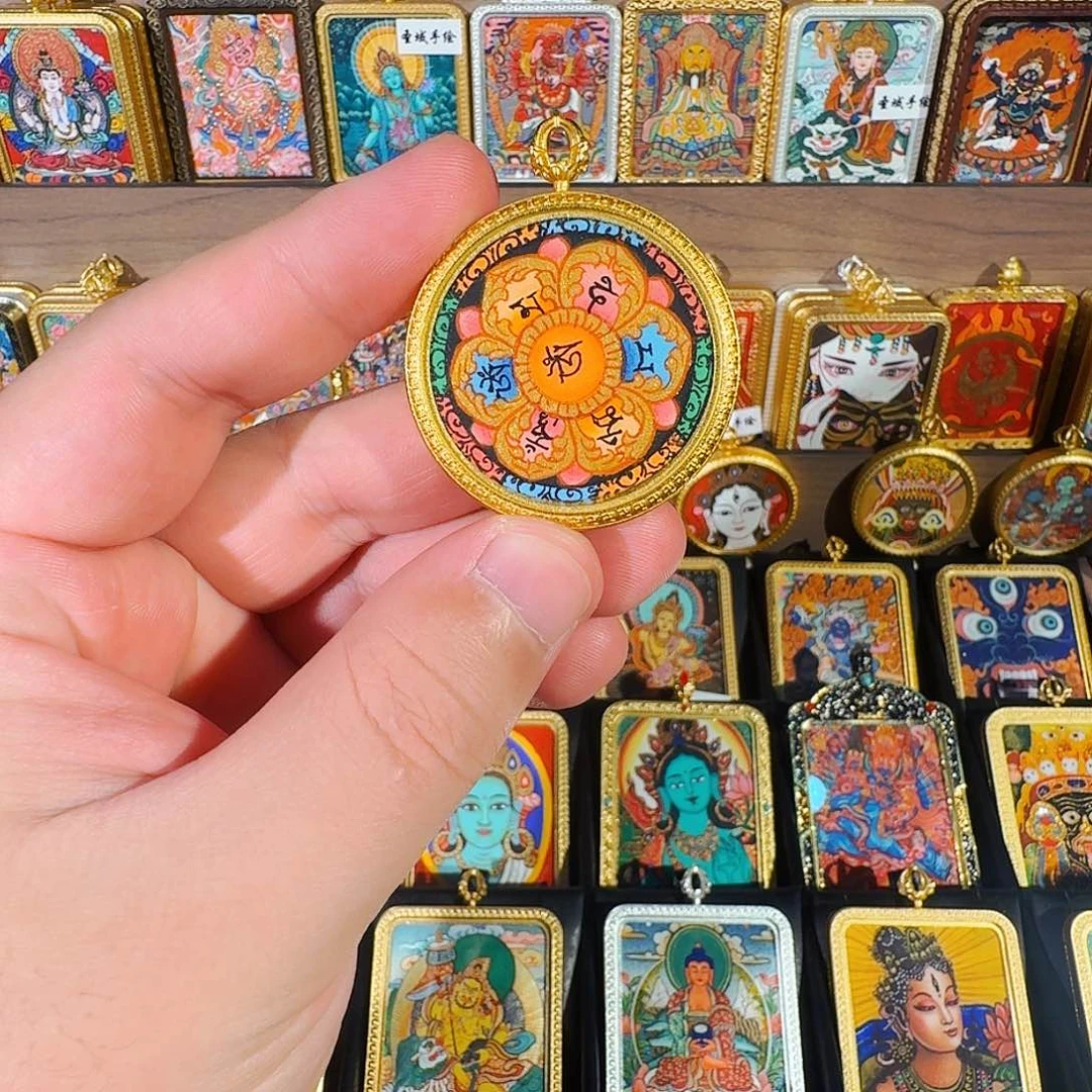 吊坠圣域纯手绘唐卡六字真言