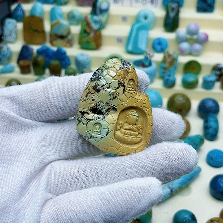 绿松石颈饰未镶嵌