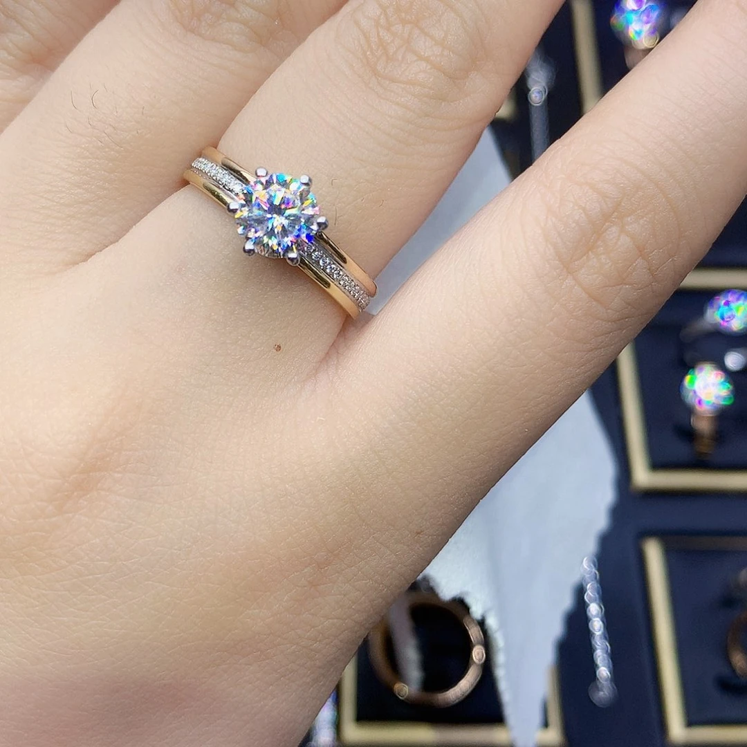 戒指/指环18K金镶嵌合成碳硅石（莫桑石）﹌****〤