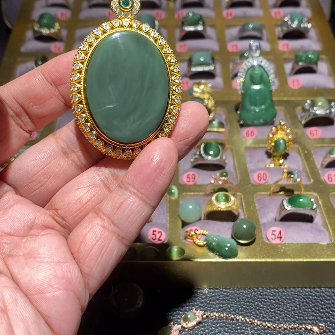 新***烤和田玉（碧玉）未镶嵌颈饰