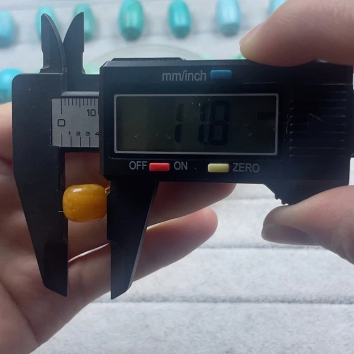 蜜蜡裸石未镶嵌天然蜜蜡老型11*9mm尺寸单颗妖花款微瑕