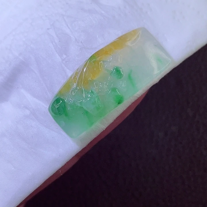 定制翡翠未镶嵌翡翠