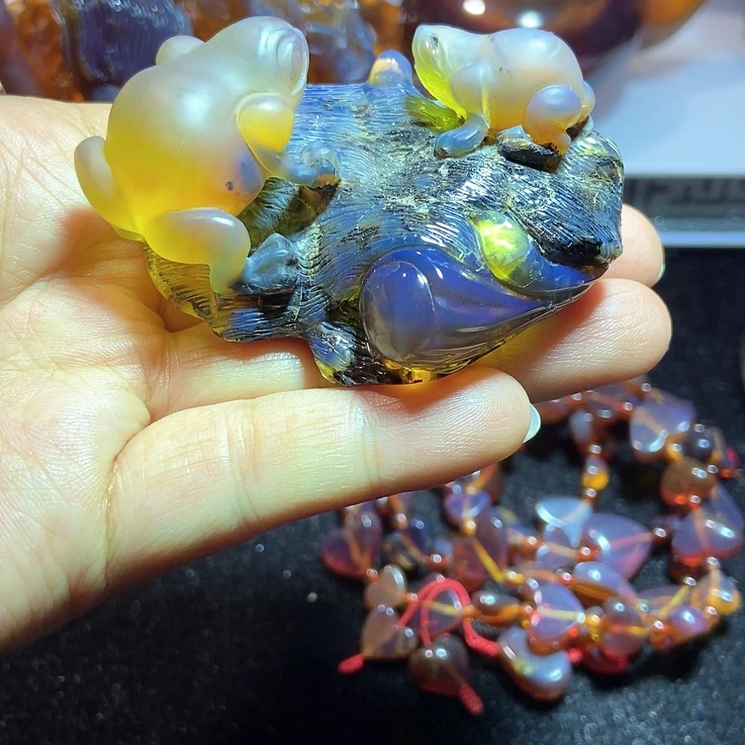 未镶嵌颈饰琥珀缅甸天然琥珀吊坠