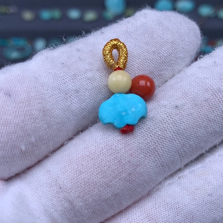 南红玛瑙未镶嵌珠宝奇石