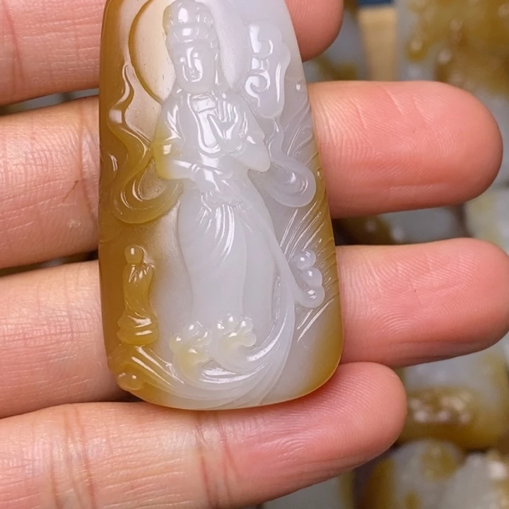 和田玉未镶嵌颈饰