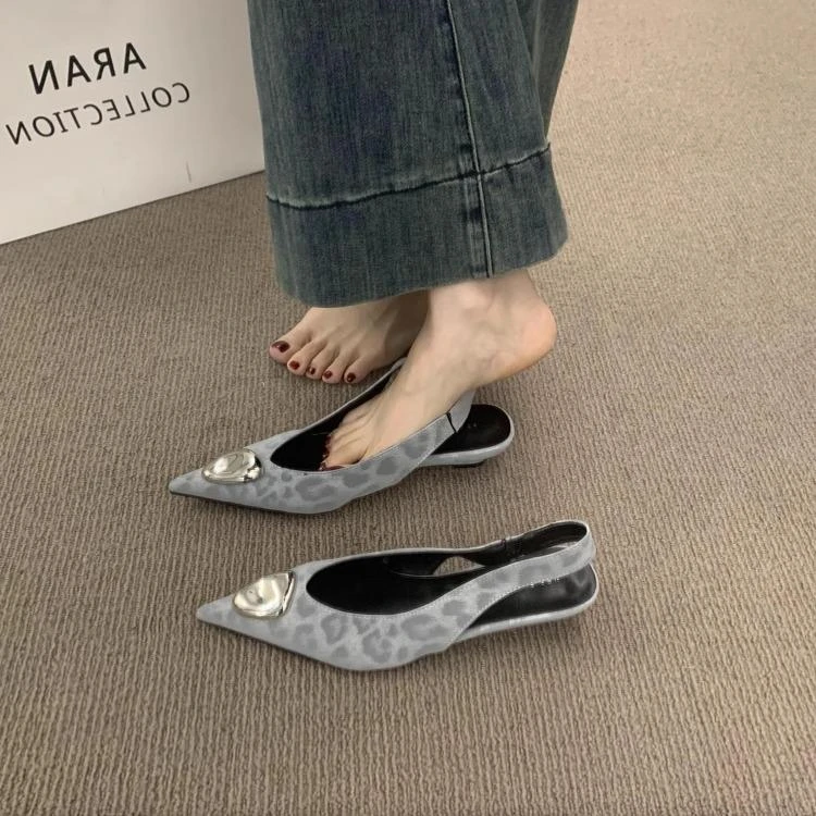 法式高级感低跟豹纹包头凉鞋女鞋子年春夏季新款后空尖头包鞋