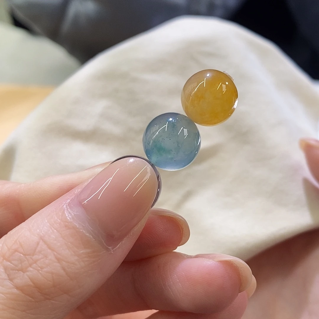 未镶嵌挂件翡翠单颗价，多样性发其一