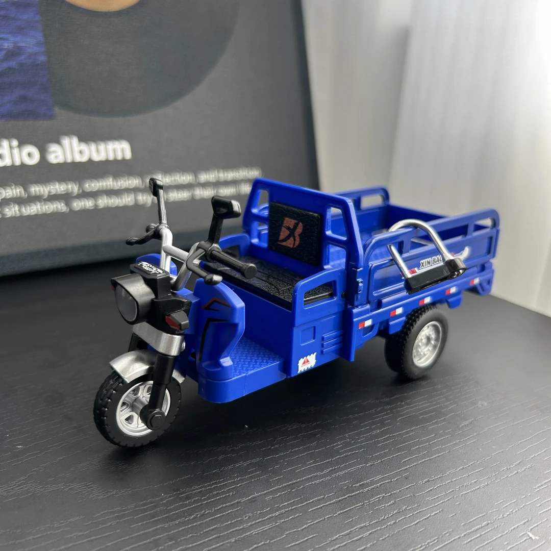 新款合金声光三轮车模型车带回力X玩具