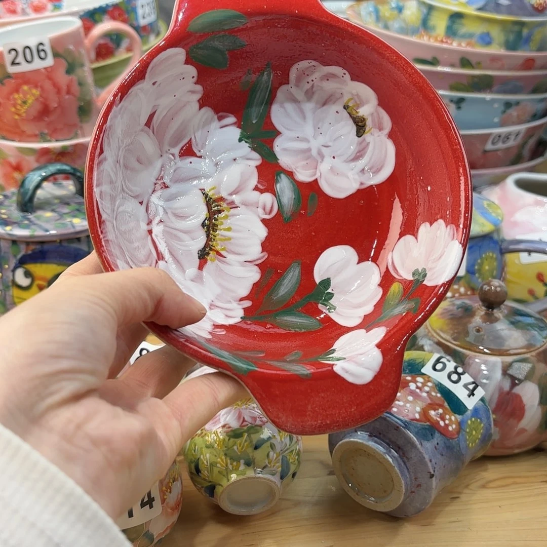 瓷片兔兔盖茨。兔兔好