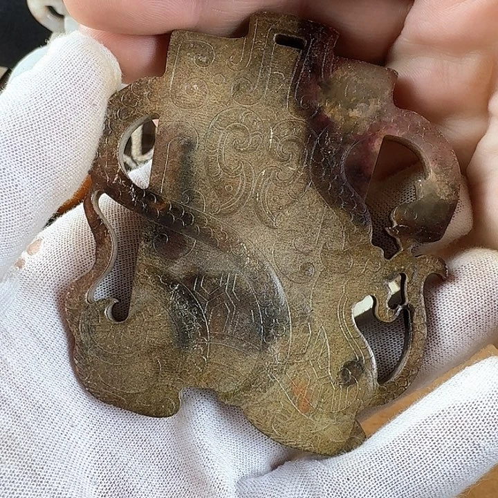 和田玉挂件未镶嵌风****生