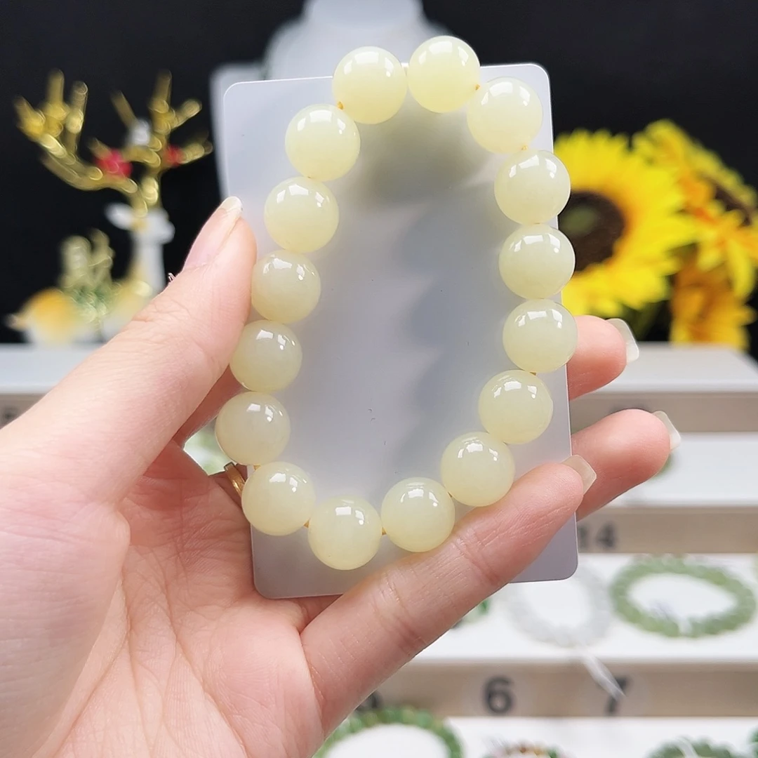 飘***逸和田玉（糖玉）未镶嵌手链