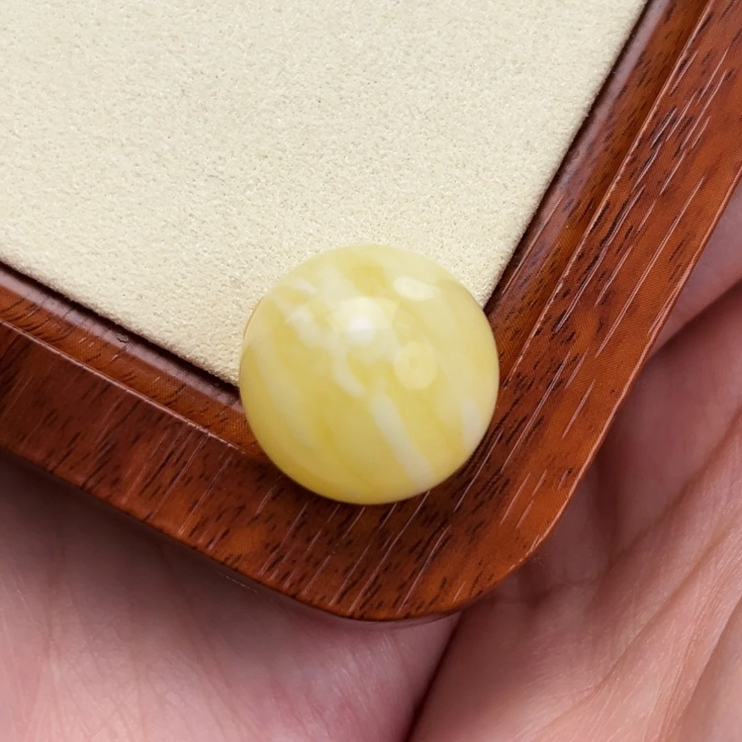 未镶嵌琥珀裸石圆珠20mm