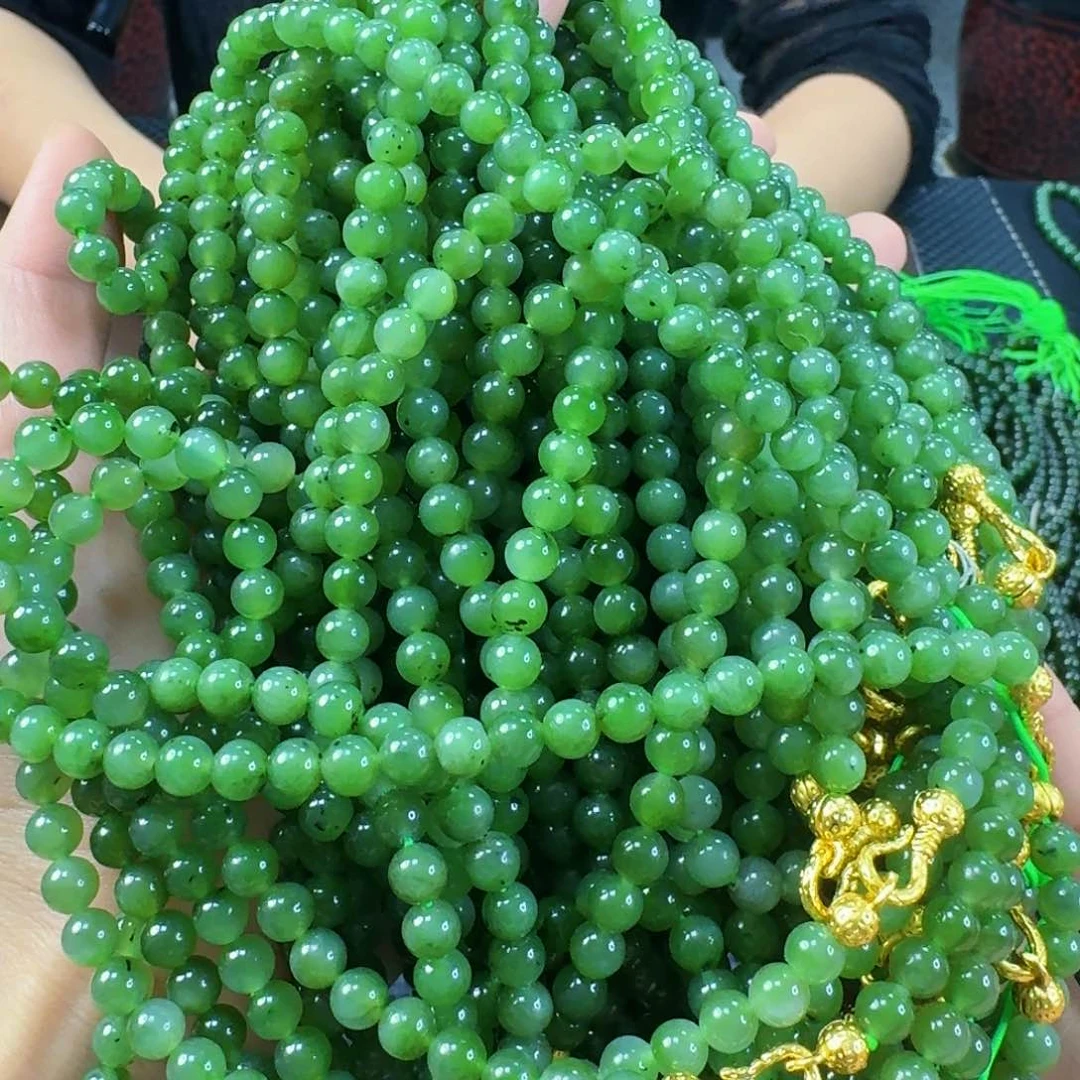 颈饰未镶嵌和田玉（碧玉）发6发其一浅色