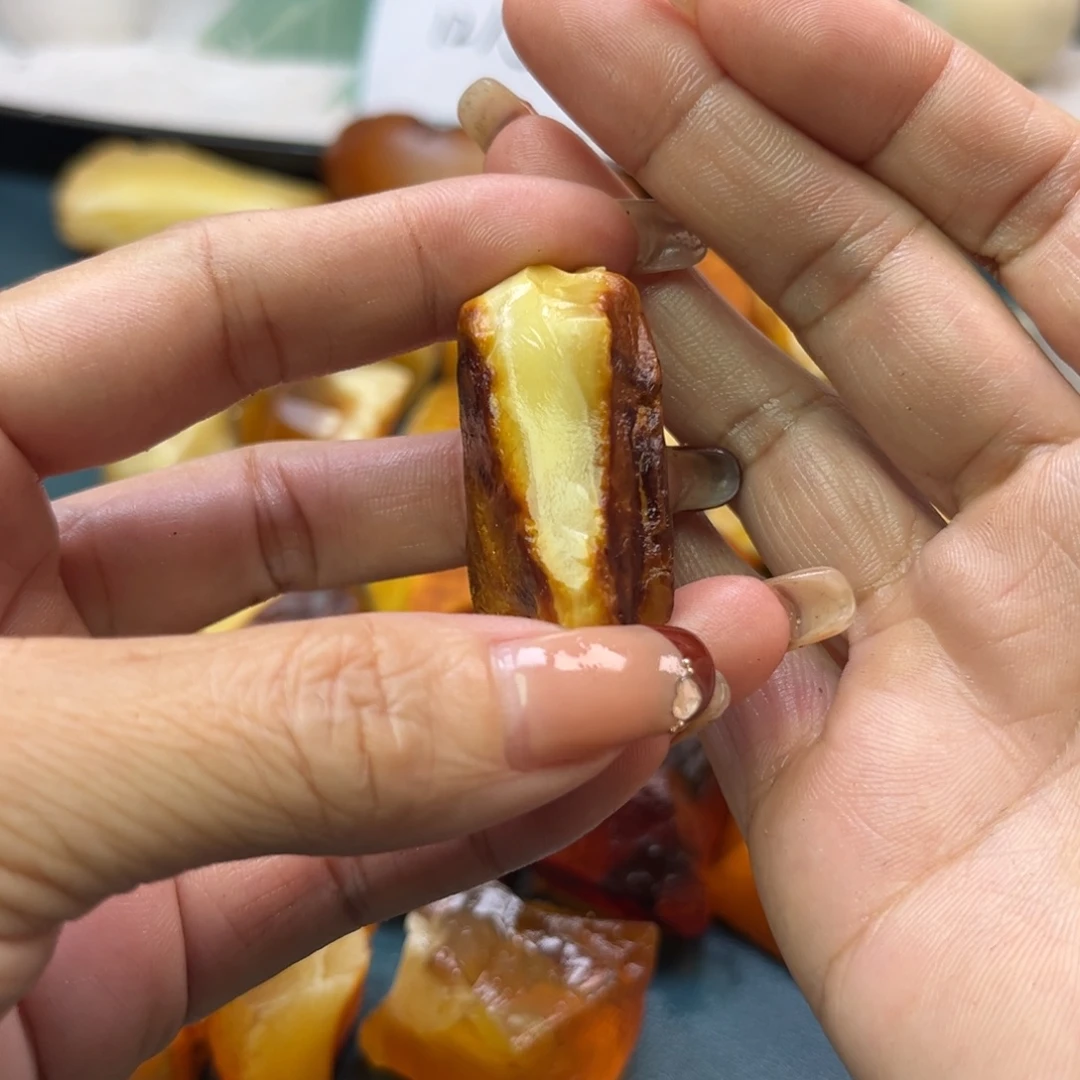 球***妈未镶嵌定制琥珀蜜蜡原石不退不换