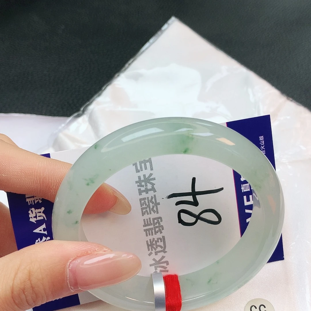 翡翠手镯未镶嵌缅甸翡翠天然a货