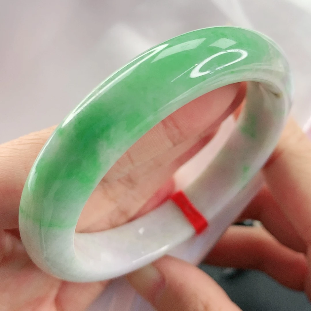 翡翠手镯未镶嵌，062