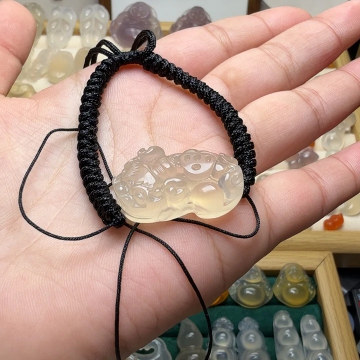 玛瑙/玉髓颈饰未镶嵌l****l