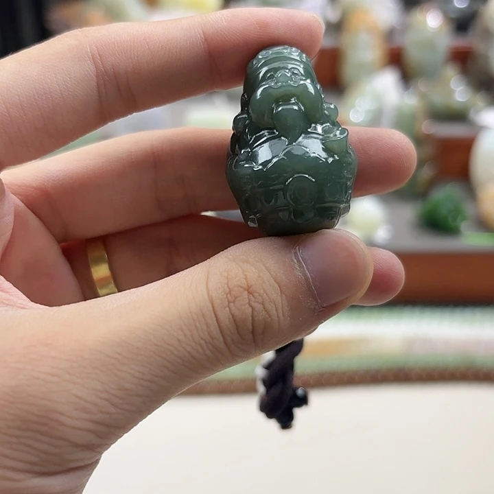 和田玉未镶嵌吊坠(不含链)