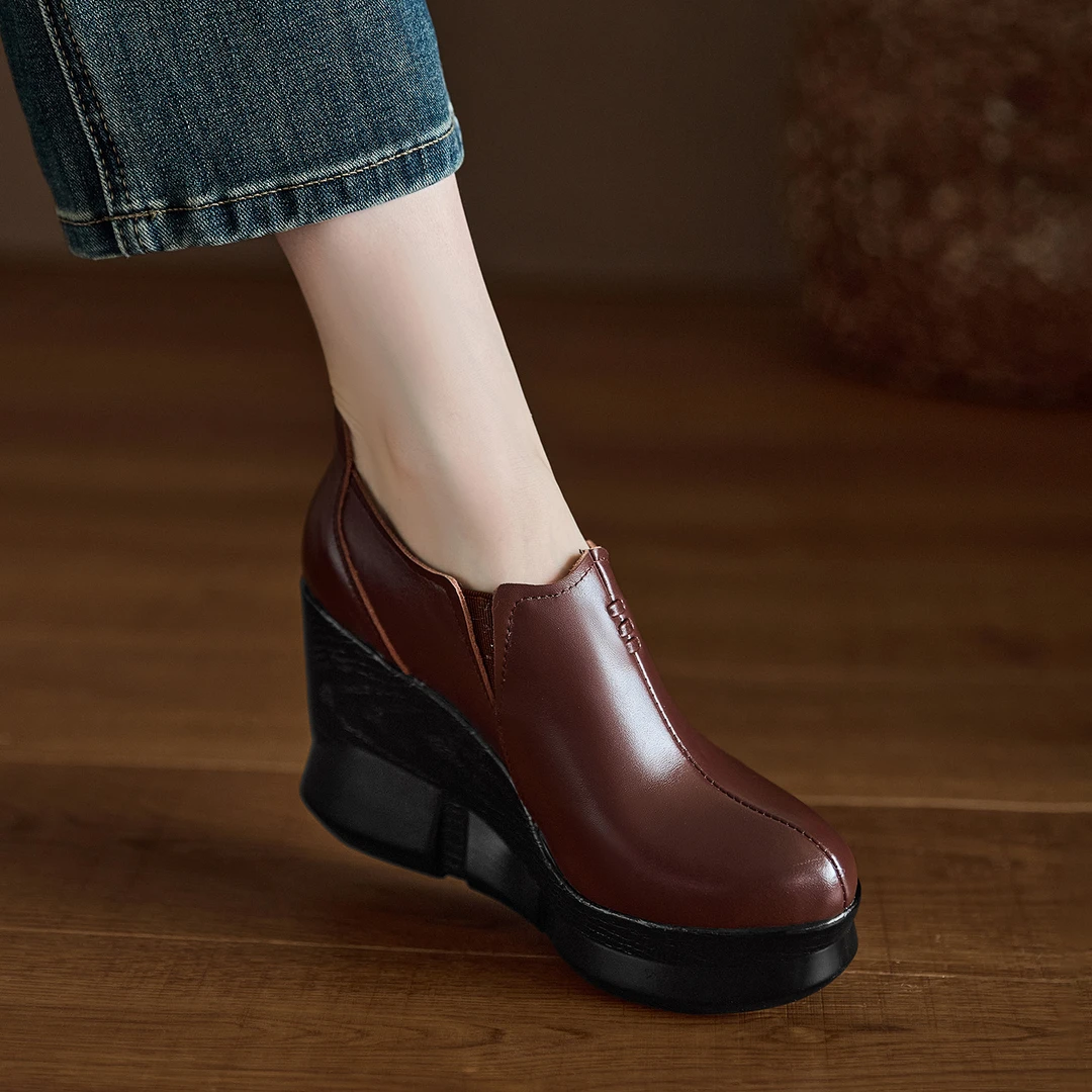 9.5cm小个子不累脚厚底坡跟鞋复古棕色真皮圆头单鞋防水台高跟鞋