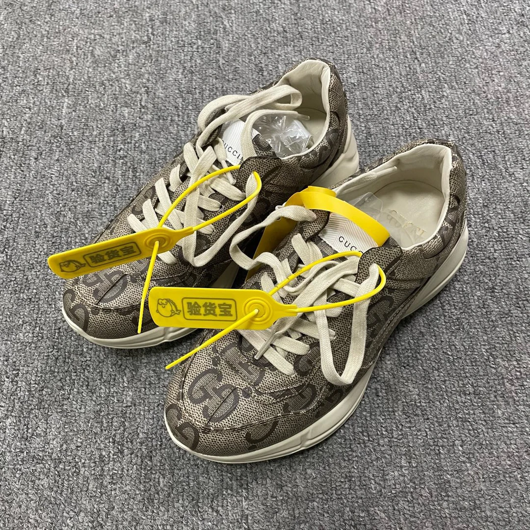99新 GUCCI/古驰 （有盒）Rhyton 时尚蛇纹复古低帮老爹鞋37码/5993