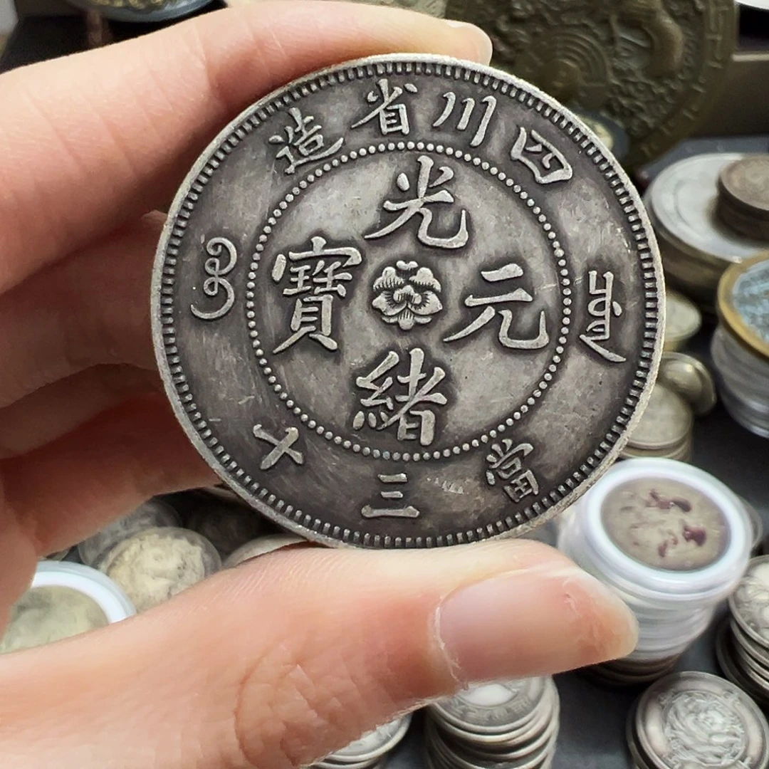 金属复古风格摆件